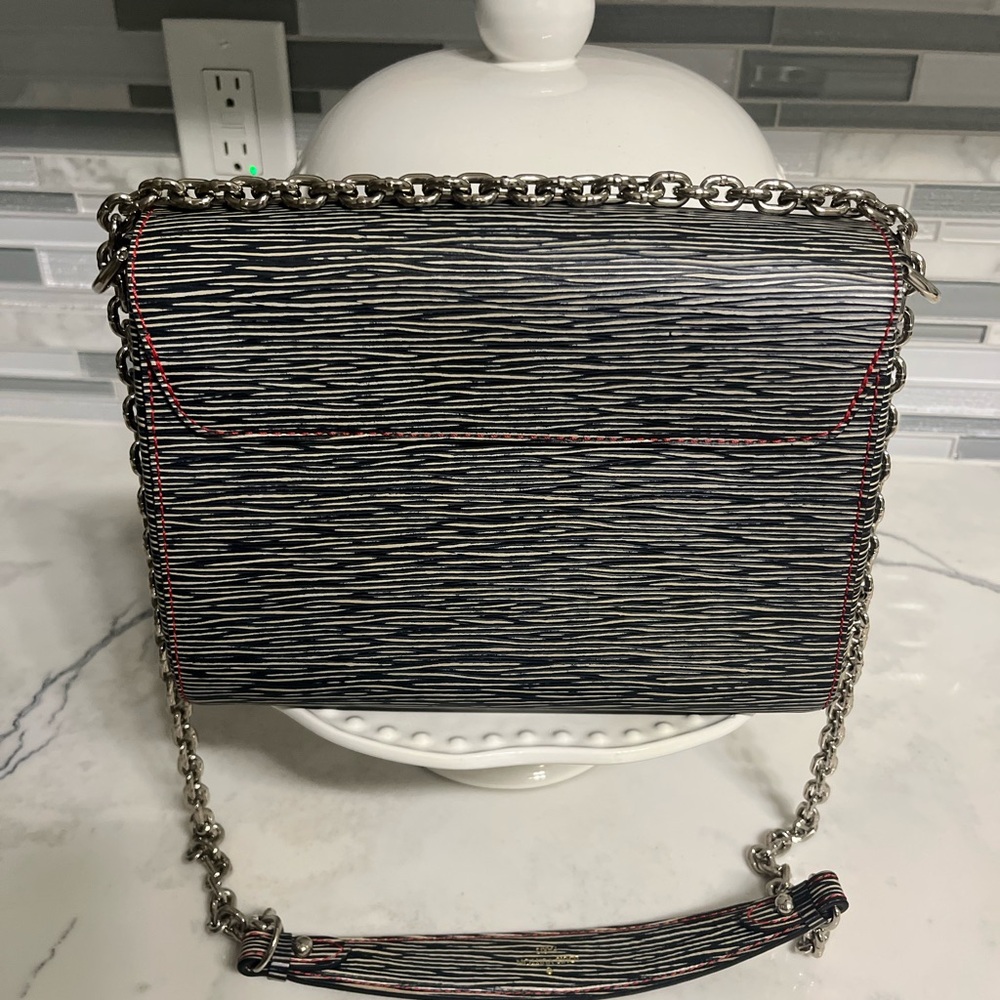 Louis Vuitton Navy & White Epi MM Twist Chain Shoulder/Crossbody Bag - Picture 3 of 10